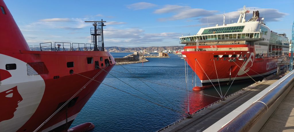 Vue de la terrasse des Terrasses du Port à Marseille